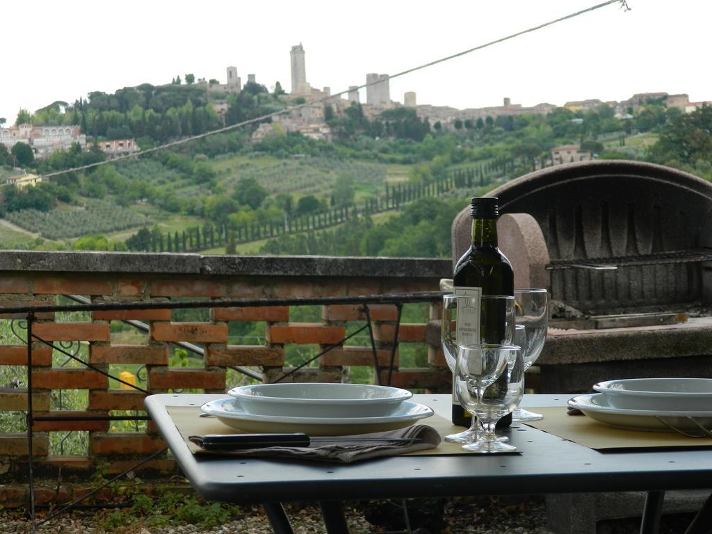 Agriturismo Raccianello San Gimignano Exterior photo